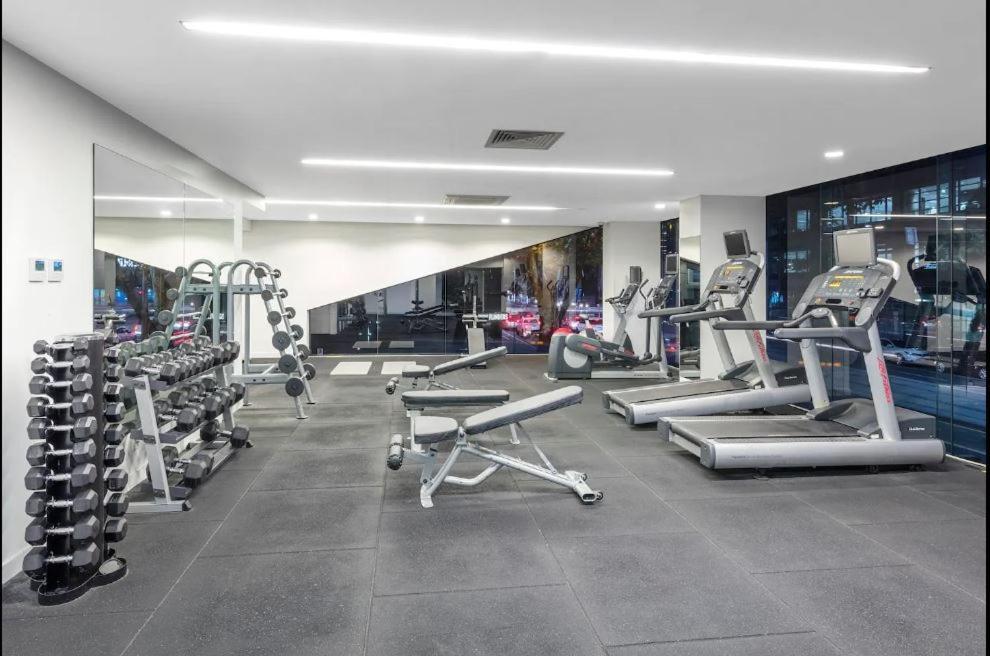 Aura2107, 2 Bedroom Apartment With Balcony, Stunning Yarra River And City Views メルボルン エクステリア 写真